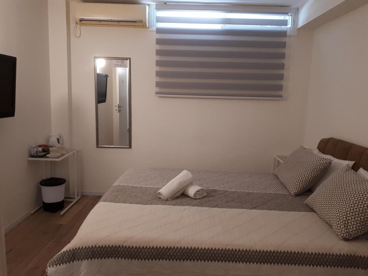 ホテル Etty'S House Petach Tikva エクステリア 写真
